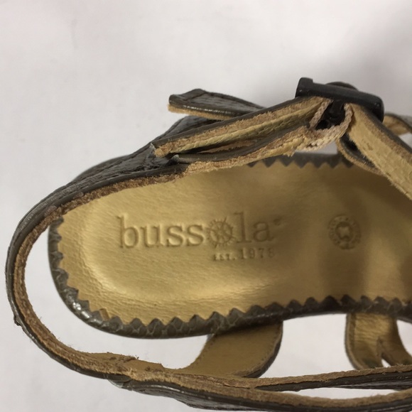 NWOT Bussola Snakeskin Cage Wedges - Picture 3 of 8